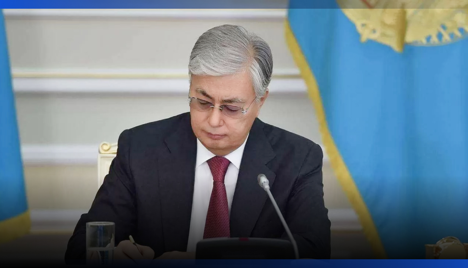 Image for Президент подписал закон об усилении защиты педагогов и совершенствовании системы образования